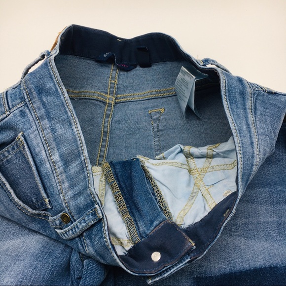 12 Isaac Mizrahi TRUE DENIM Removed Patch Jeans - Picture 8 of 14